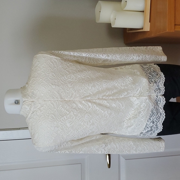 Vero Moda Lace Mock Turtleneck - Picture 2 of 8